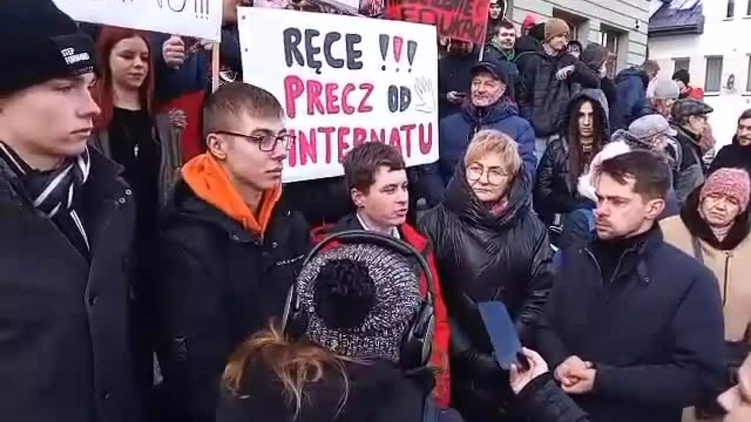 protest-likwidacja-internatow2-2.mp4