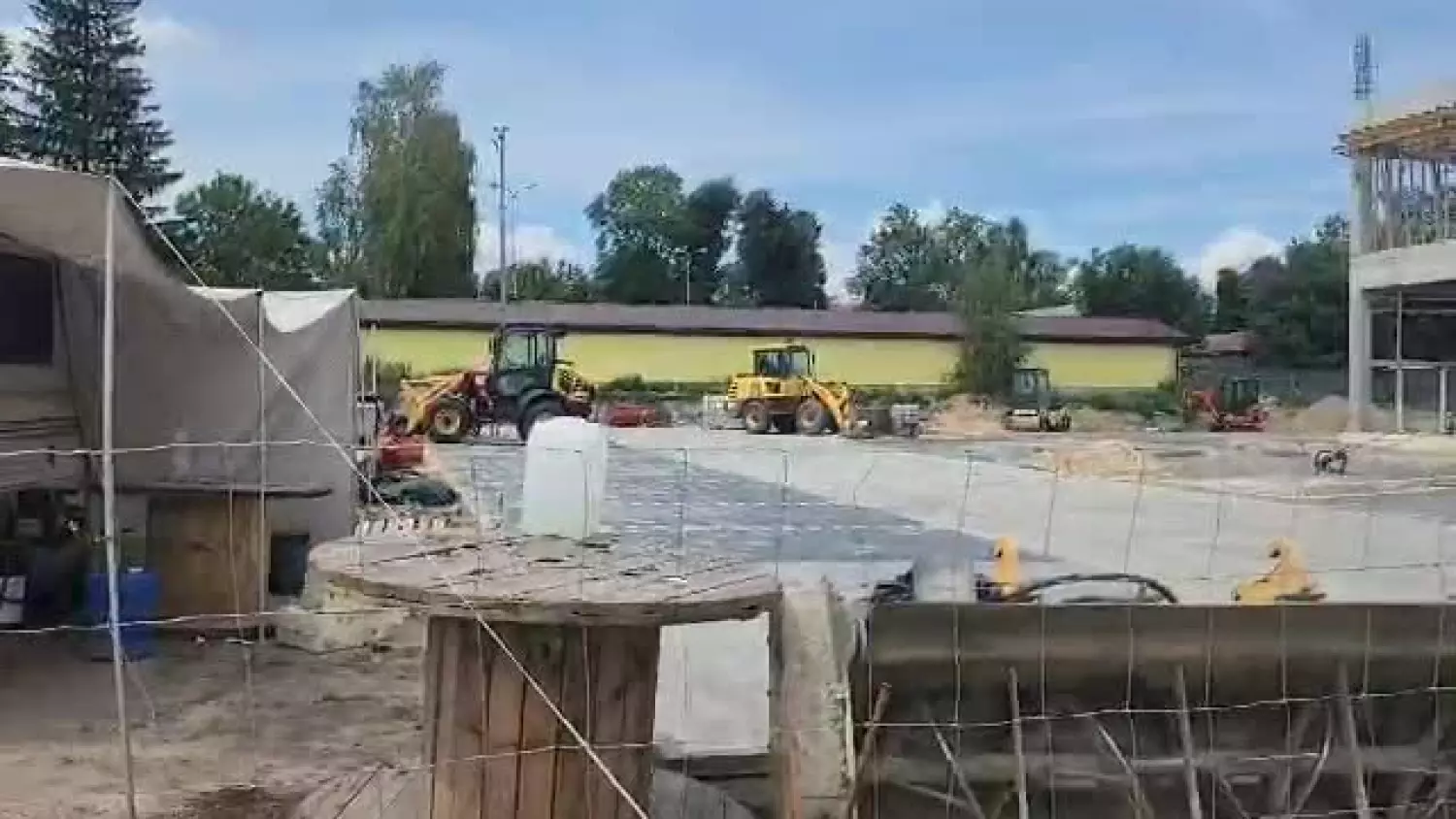 Komunikat na budowie