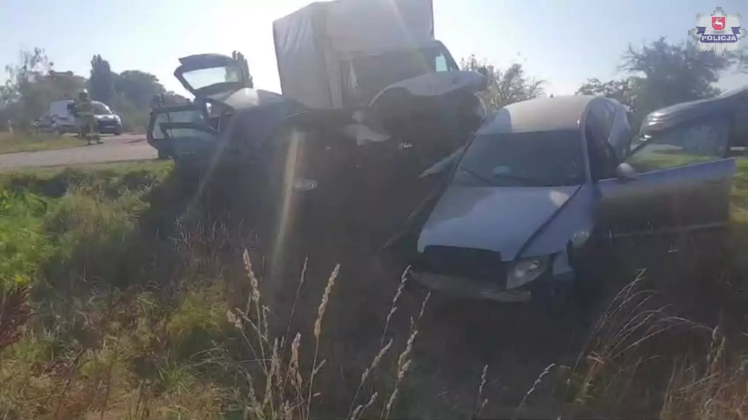 Wypadek na drodze krajowej. Kierowca był pijany. 3 osoby trafiły do szpitala [FILM]