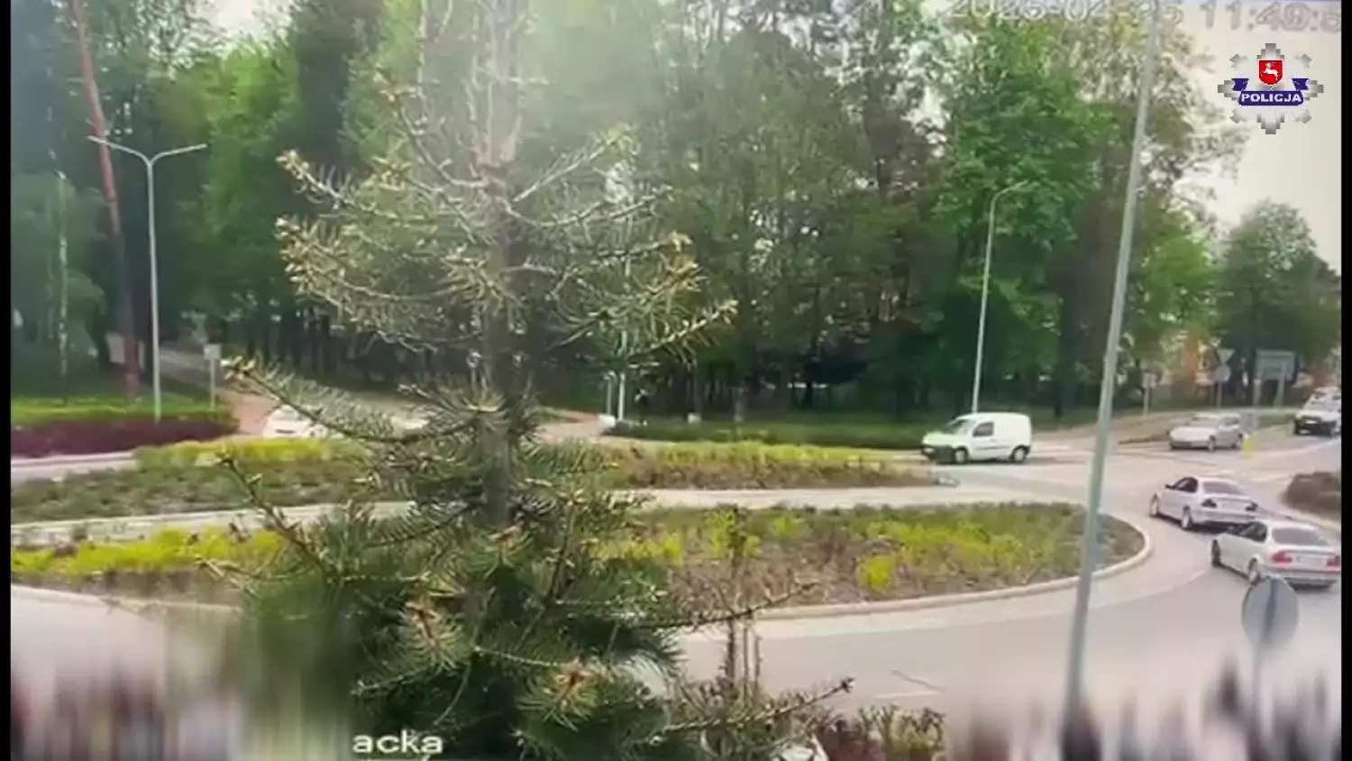 Szaleńczy drifting maturzystów na rondzie! 19-latka zebrała aż 23 punkty karne [FILM]