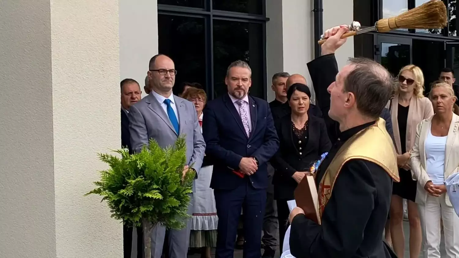 Uroczyste otwarcie Centrum Kultury w Leśniowicach [FILM]