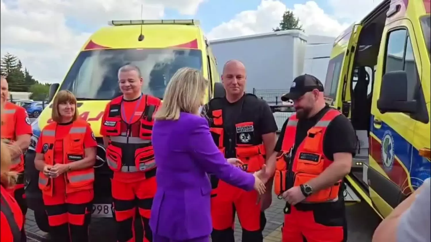 Nowe ambulanse dla ratowników medycznych we Włodawie i Żółkiewce [FILM]