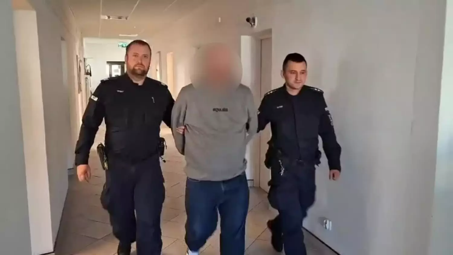 Włamywacz wpadł po 23 latach. Doprowadziły do niego ślady sprzed lat [FILM]