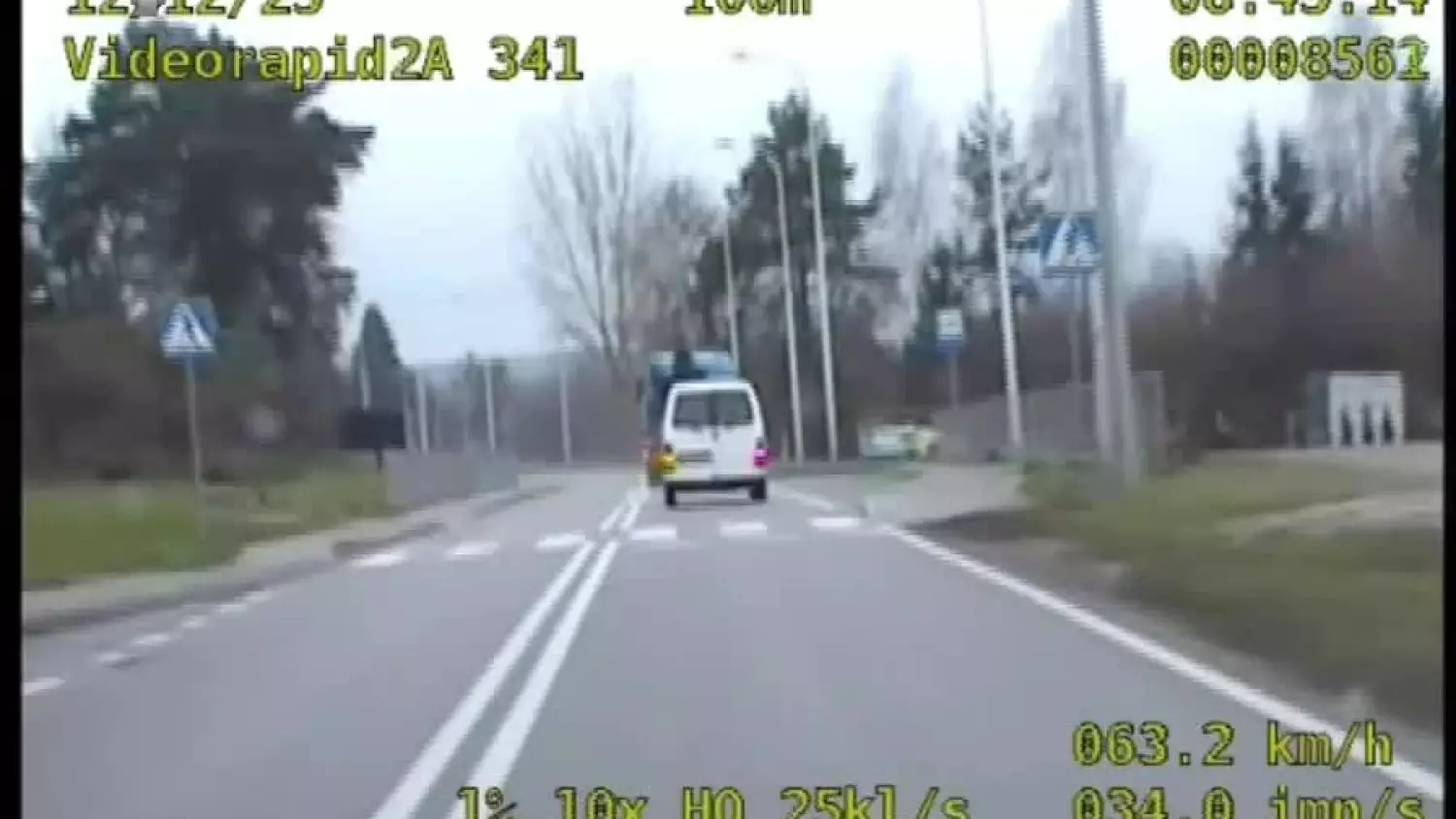 Surowa kara za niebezpieczny manewr ciężarówką. Bezmyślny kierowca mógł doprowadzić do tragedii [FILM]