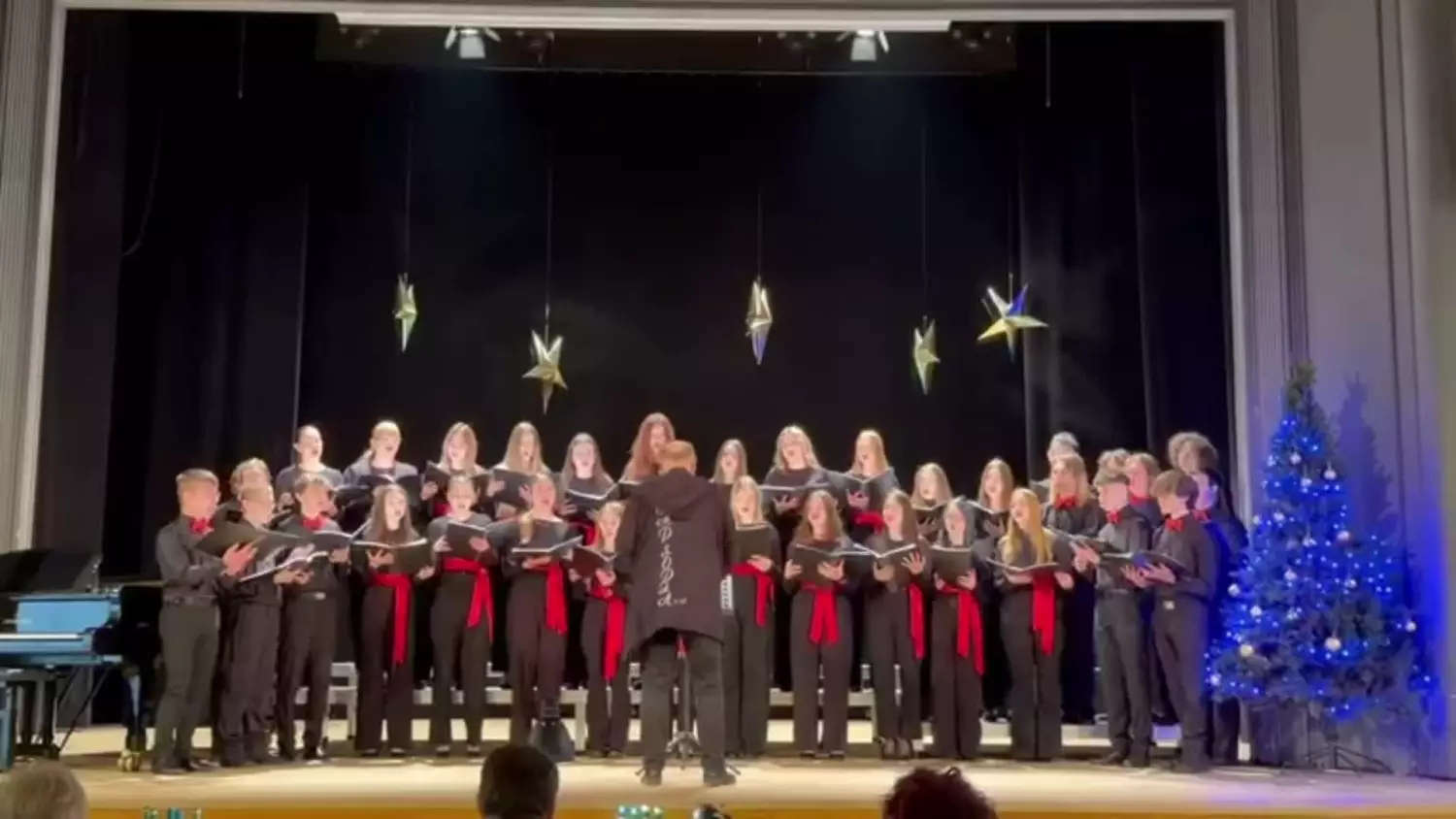 Chór Rapsodia na Międzynarodowym Rzeszowskim Festiwalu Kolęd i Pastorałek [FILM]